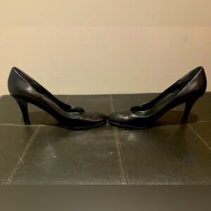 Nine West black leather pumps 3” heels size 9M